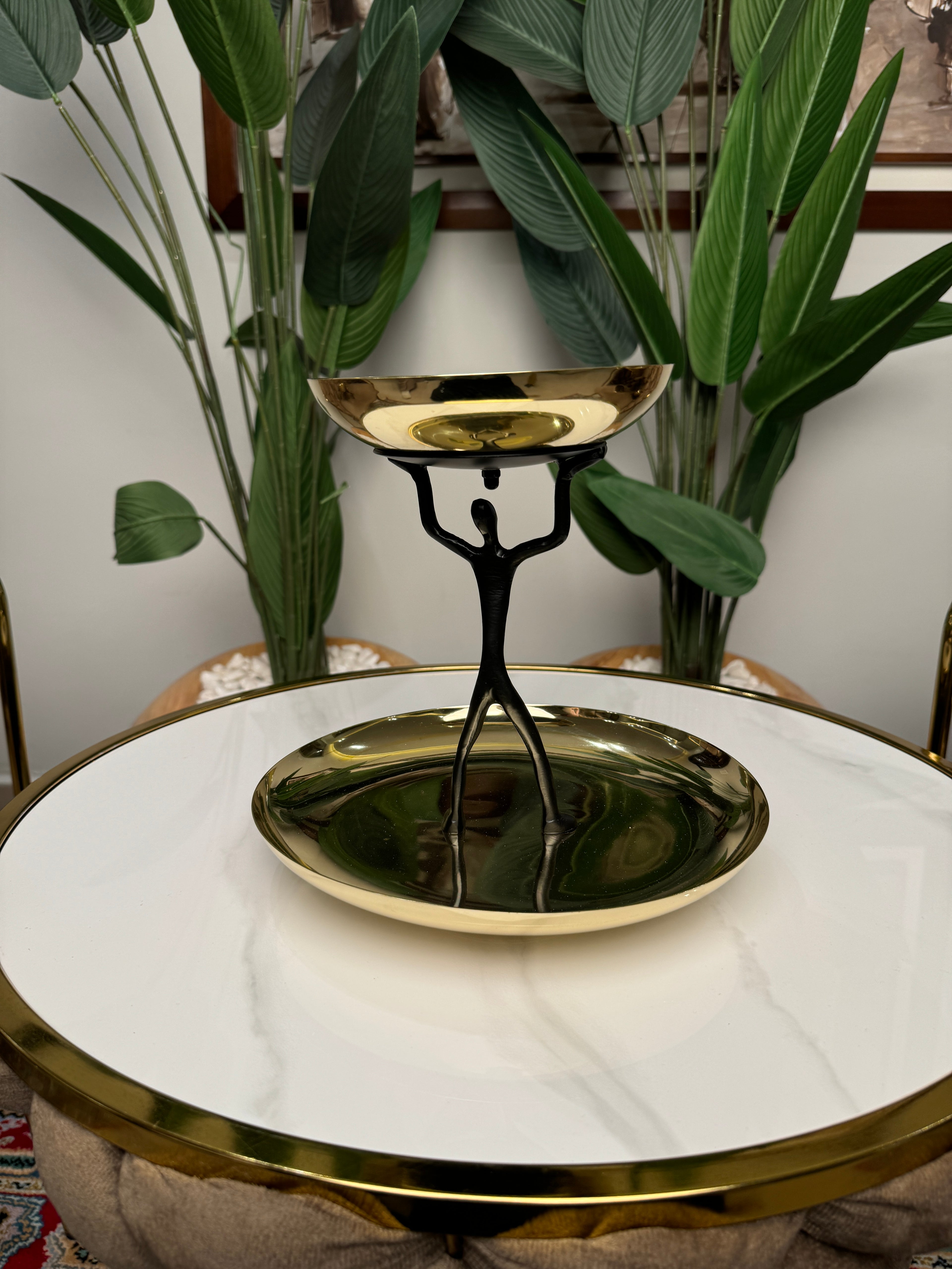 Presentoire Modern man